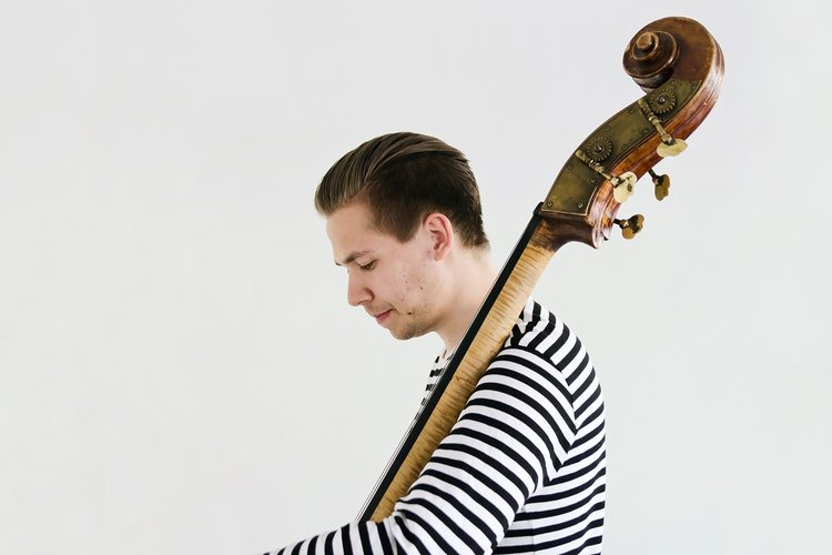 Konsert - Zacharias Holmkvist trio Konsert - Zacharias Holmkvist trio