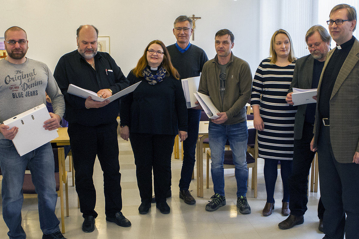 Öppna bilden i större format Kyrkan byggs