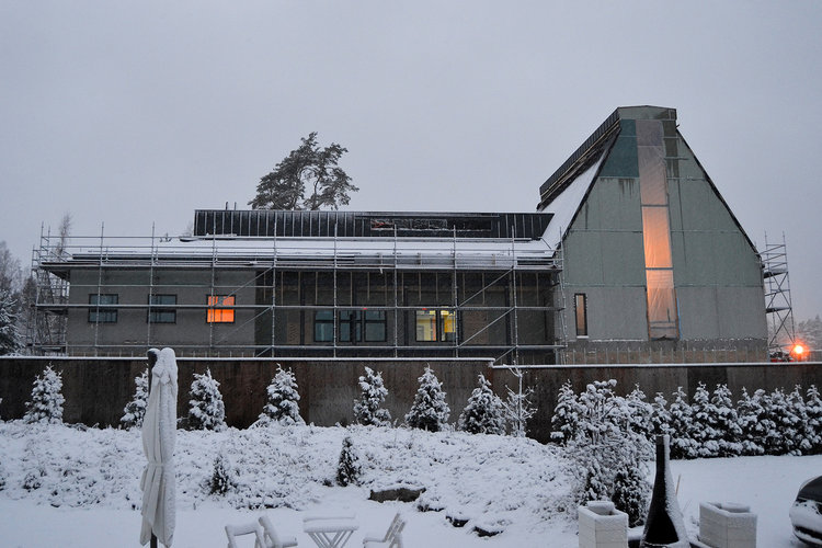 Öppna bilden i större format Kyrkan byggs