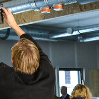 Öppna bilden i större format Kyrkan byggs