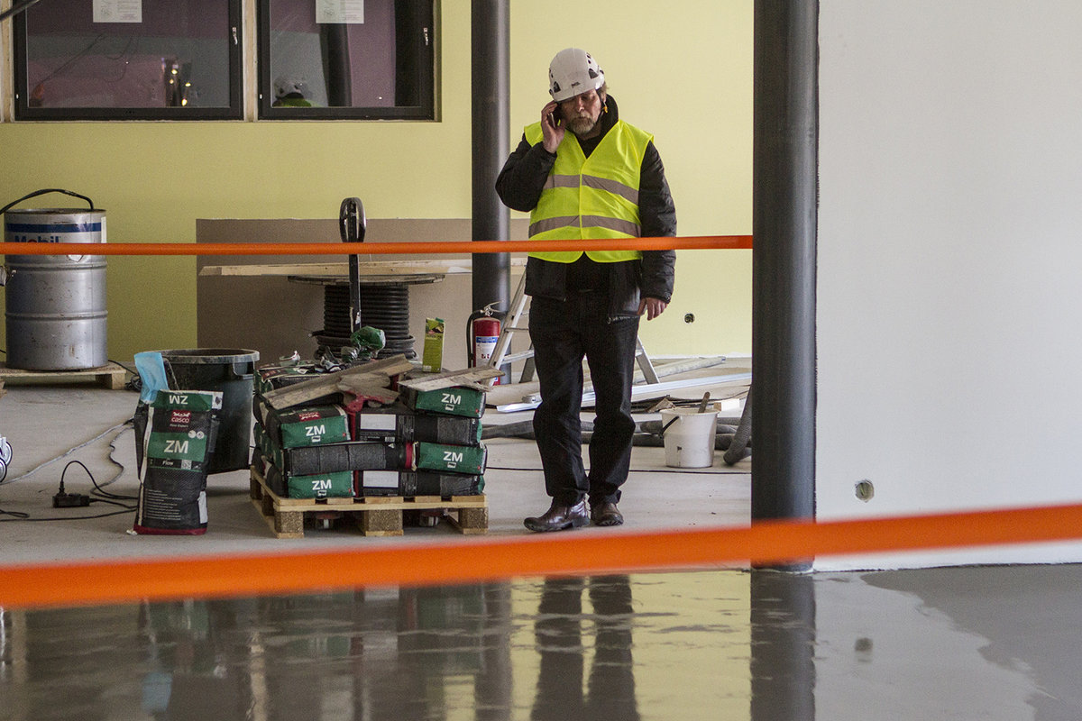 Öppna bilden i större format Kyrkan byggs