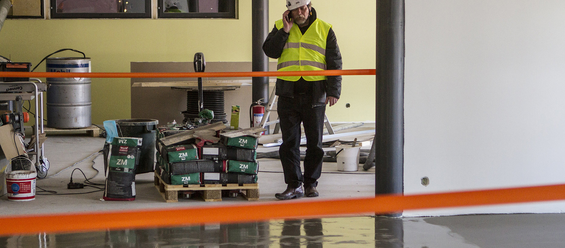 Öppna bilden i större format Kyrkan byggs