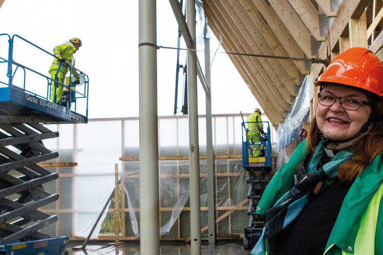 Öppna bilden i större format Kyrkan byggs